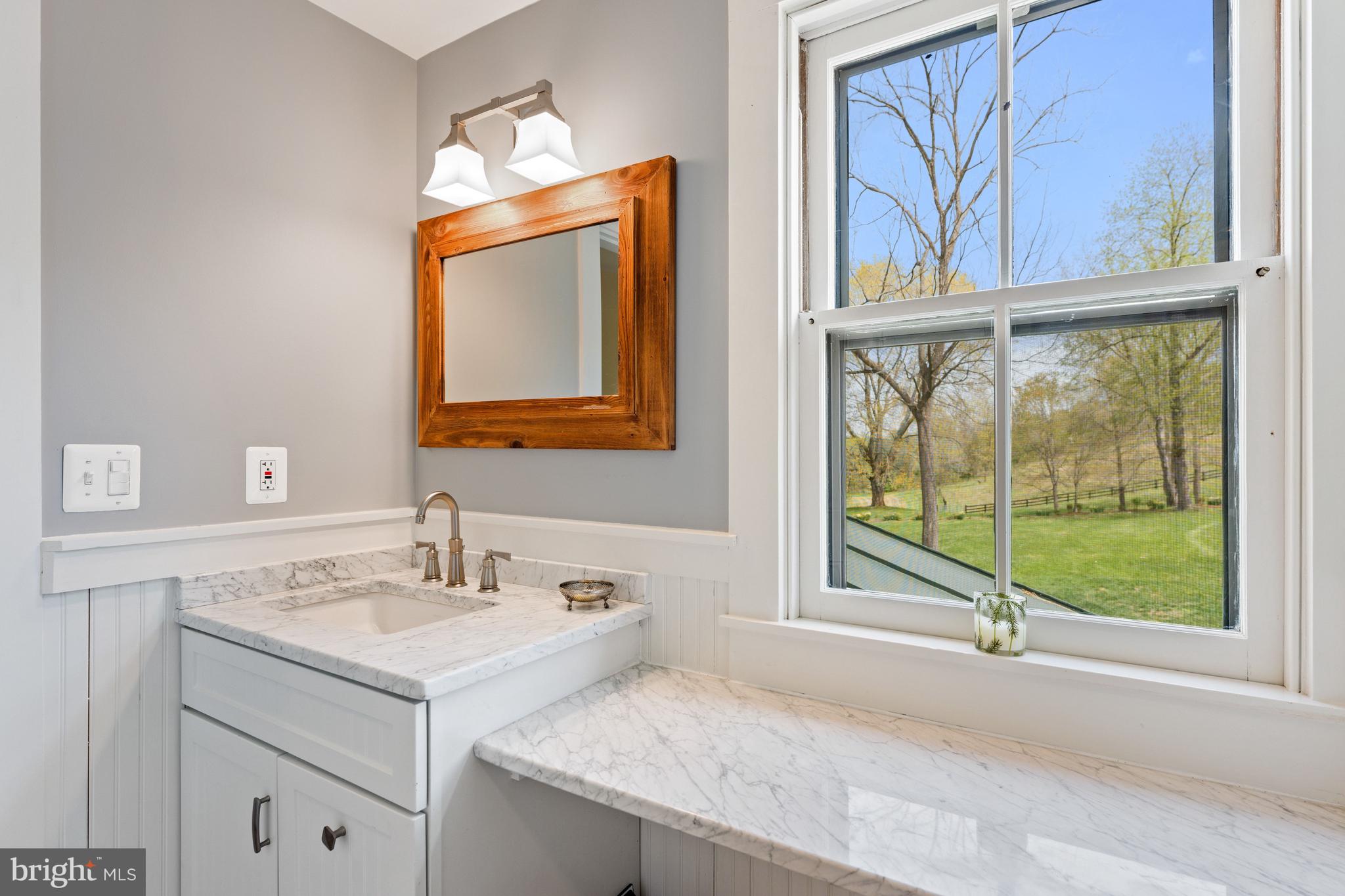 DELAPLANE MEADOWS - Residential