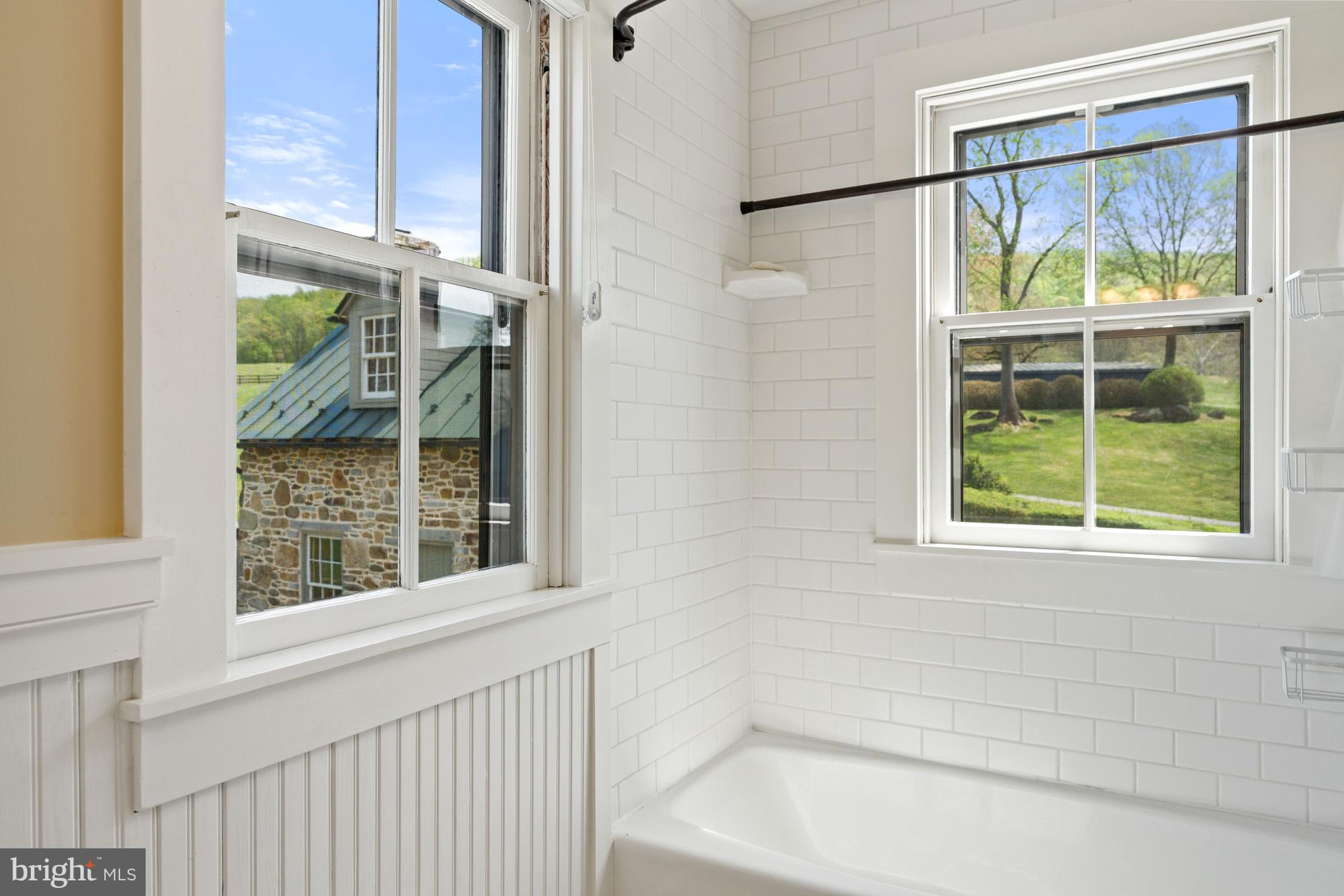 DELAPLANE MEADOWS - Residential