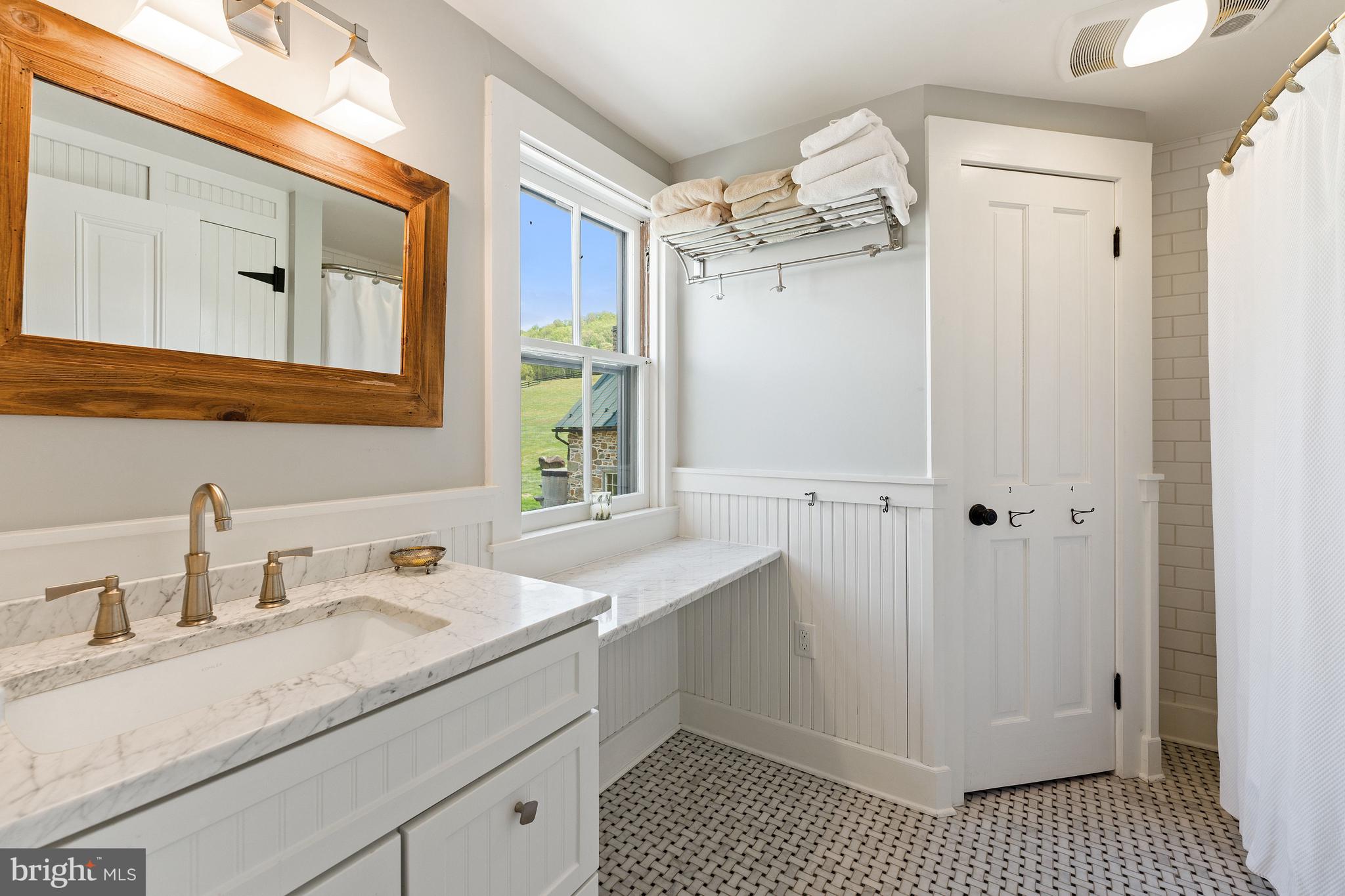 DELAPLANE MEADOWS - Residential