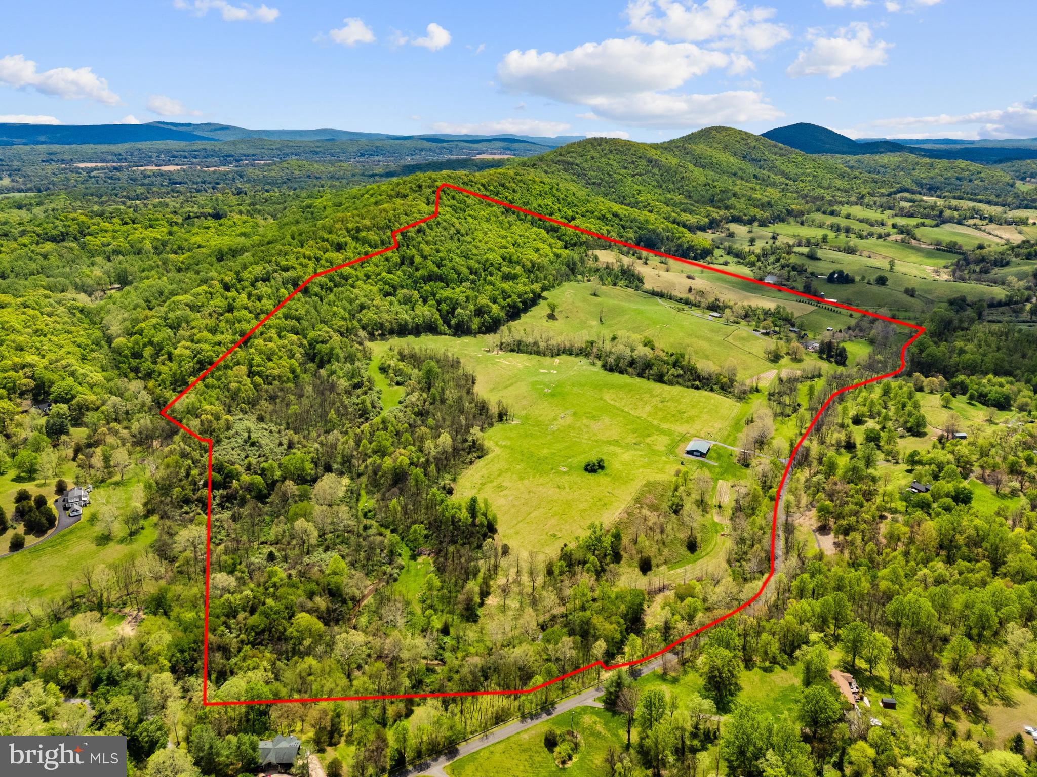 DELAPLANE MEADOWS - Residential