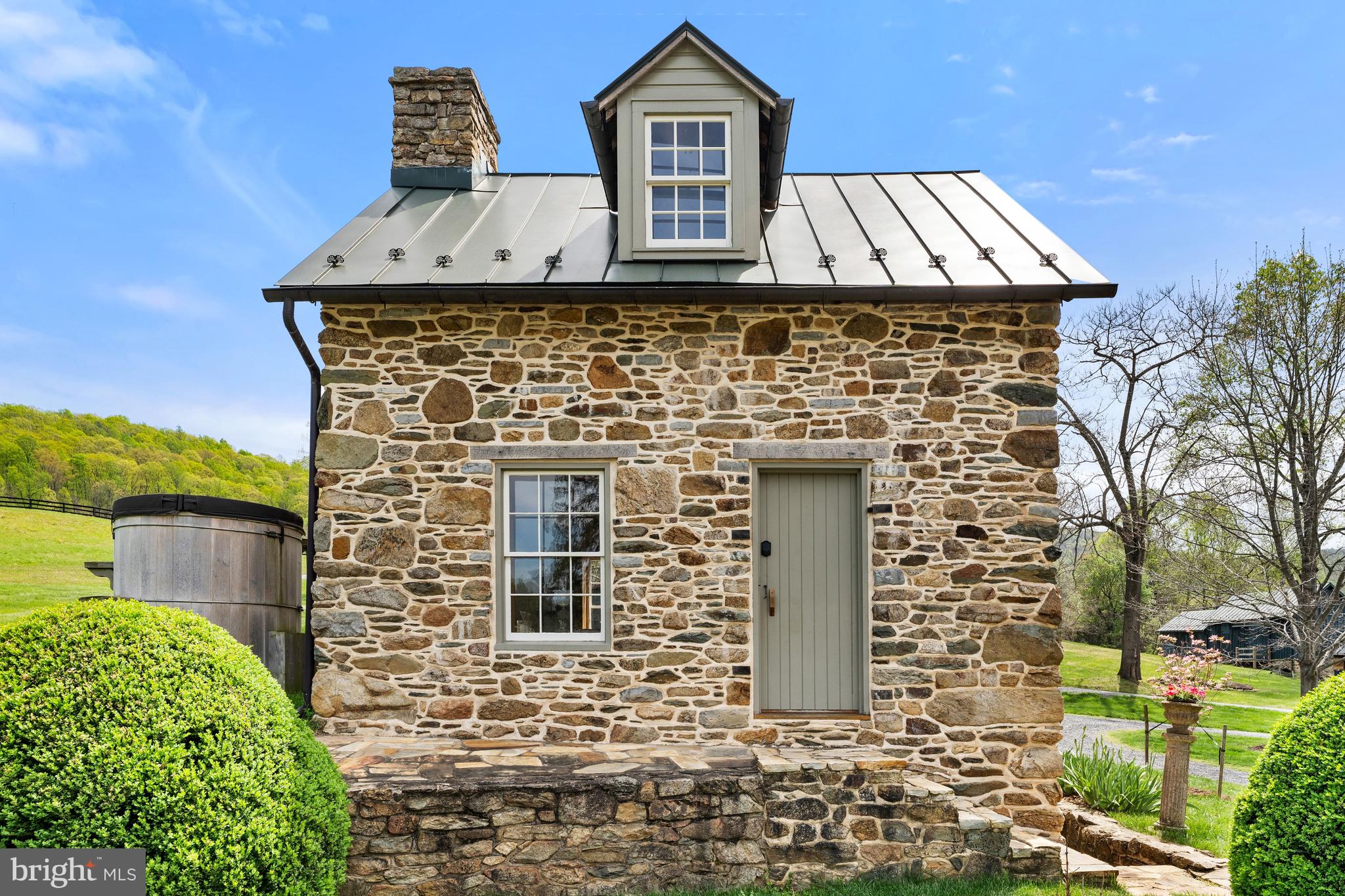 DELAPLANE MEADOWS - Residential