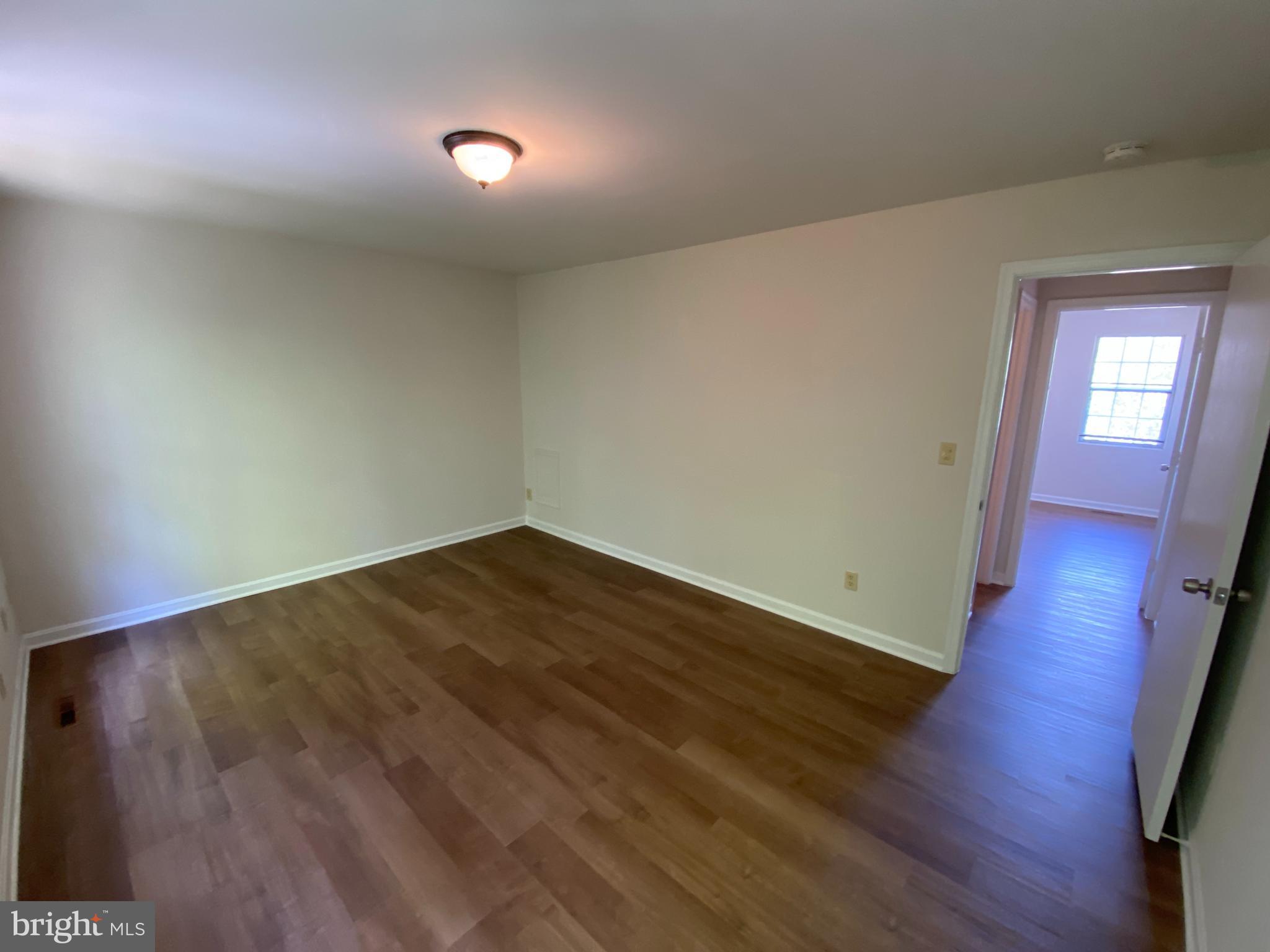 KINGS MILL - Residential Lease