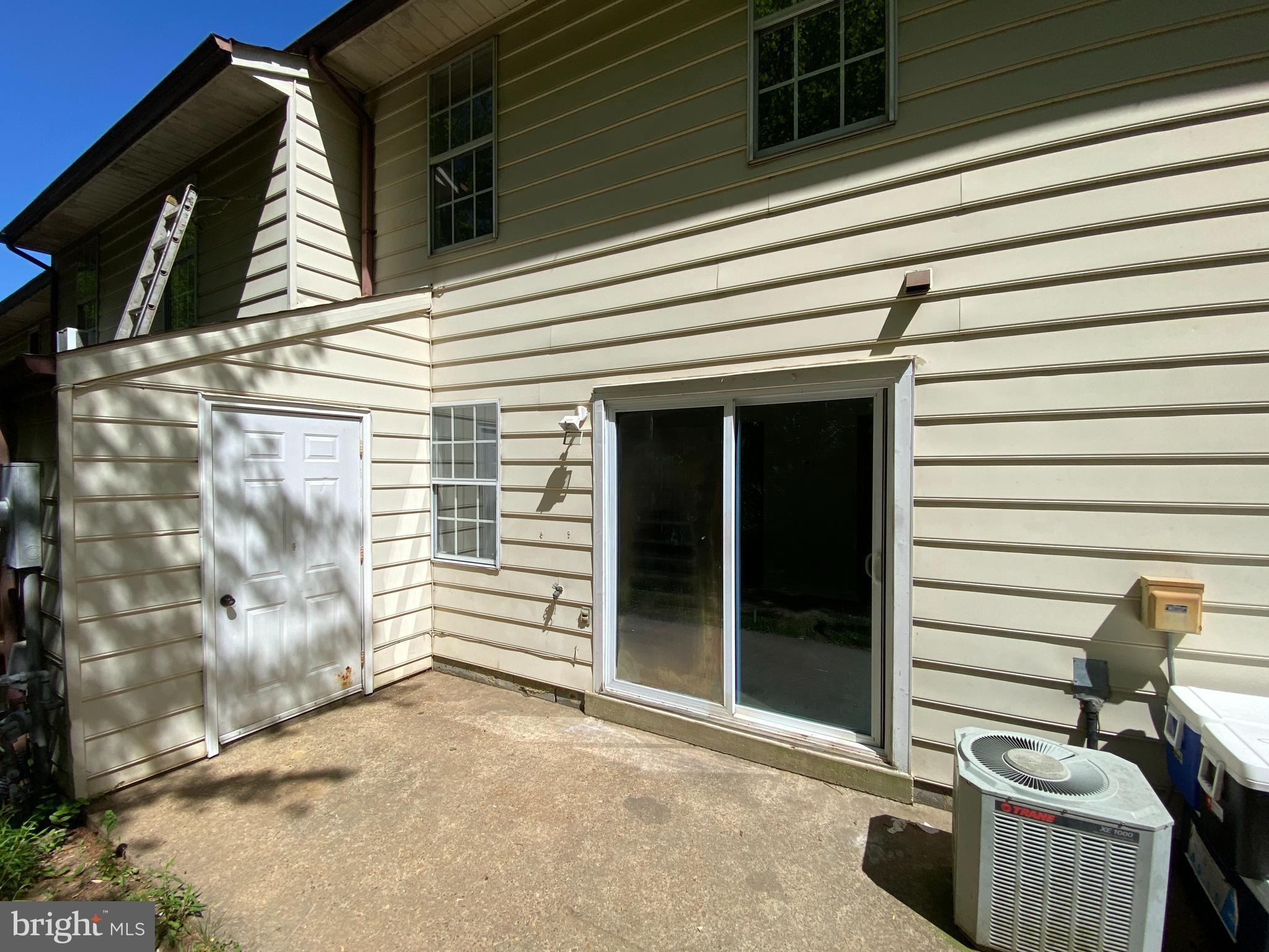 KINGS MILL - Residential Lease