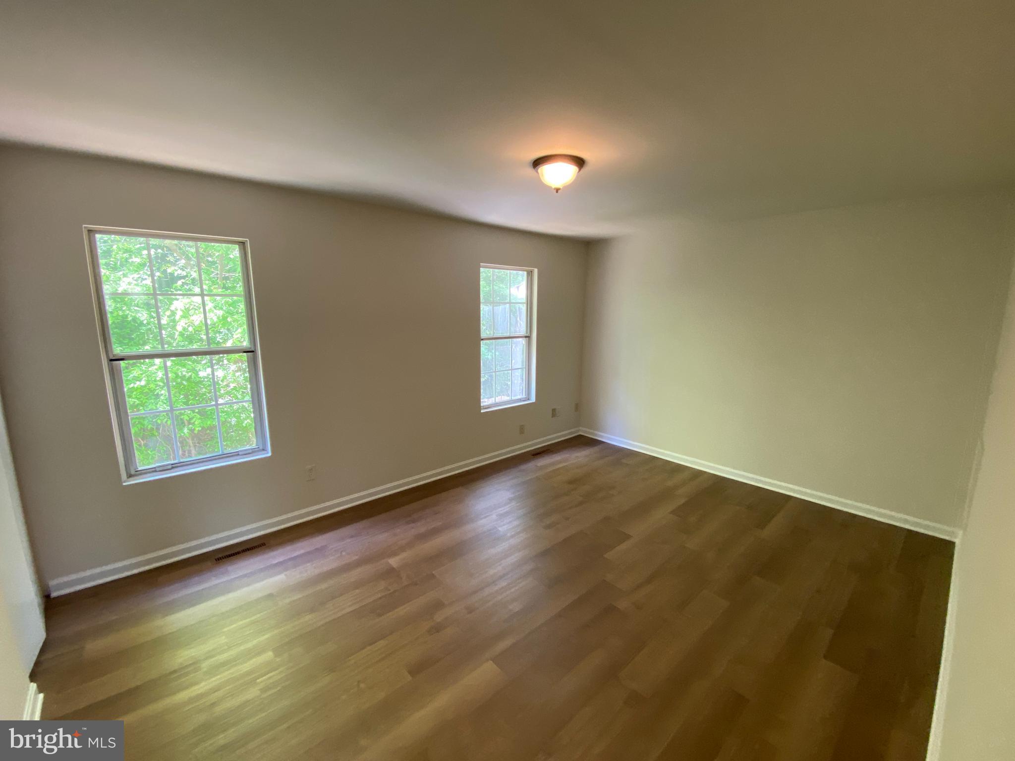 KINGS MILL - Residential Lease