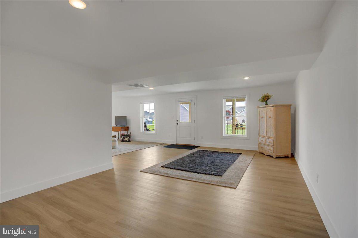 MELROSE MEADOWS III - Residential