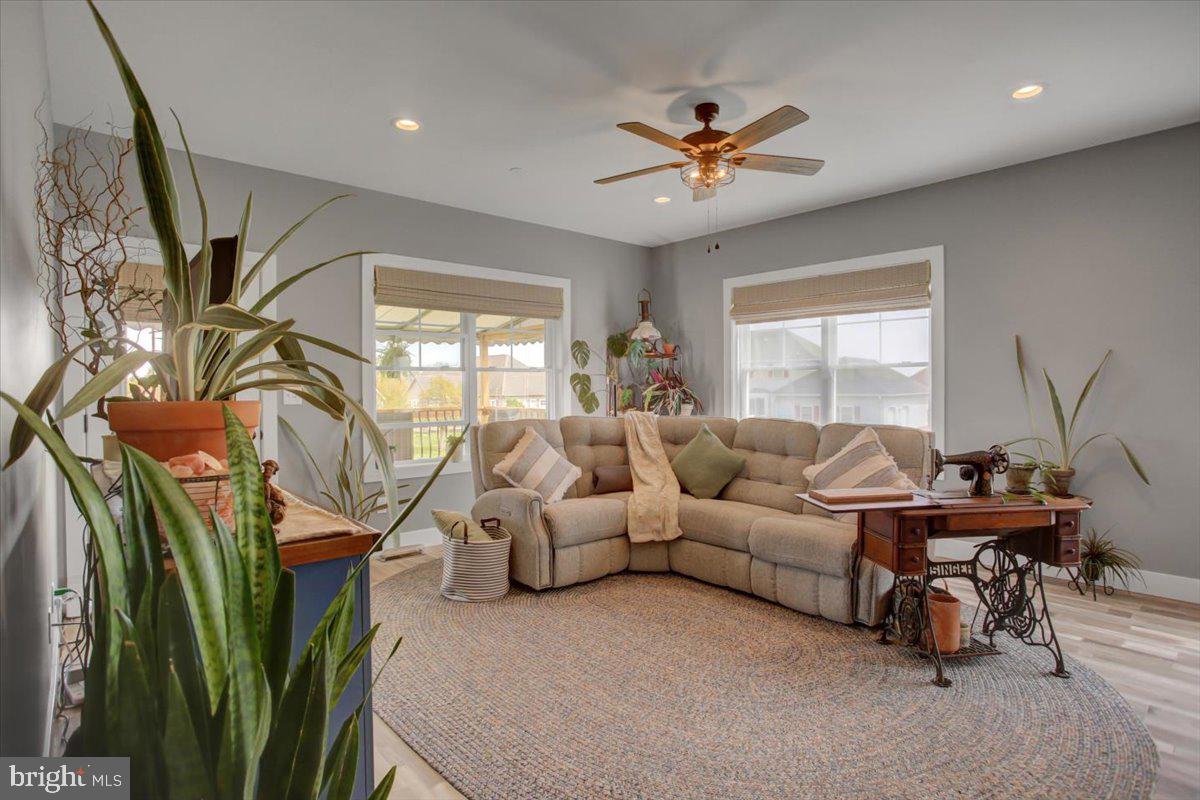 MELROSE MEADOWS III - Residential