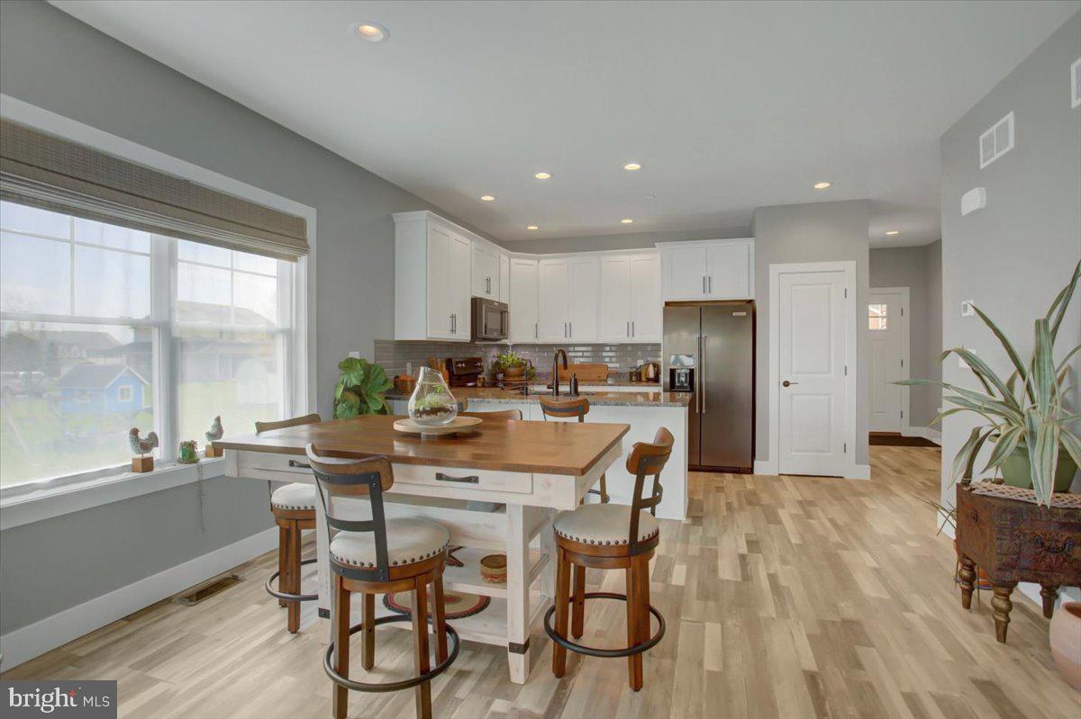 MELROSE MEADOWS III - Residential