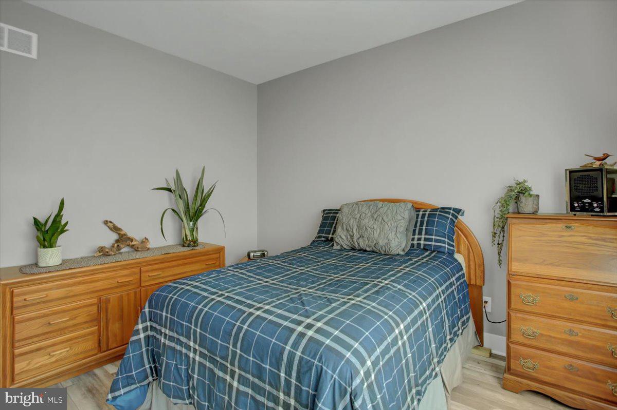 MELROSE MEADOWS III - Residential