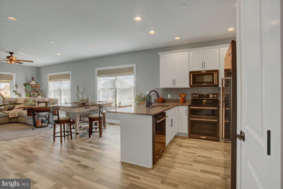 MELROSE MEADOWS III - Residential