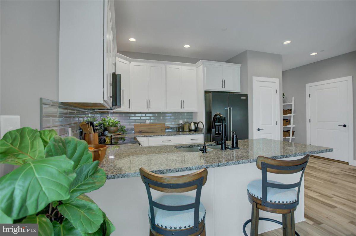 MELROSE MEADOWS III - Residential