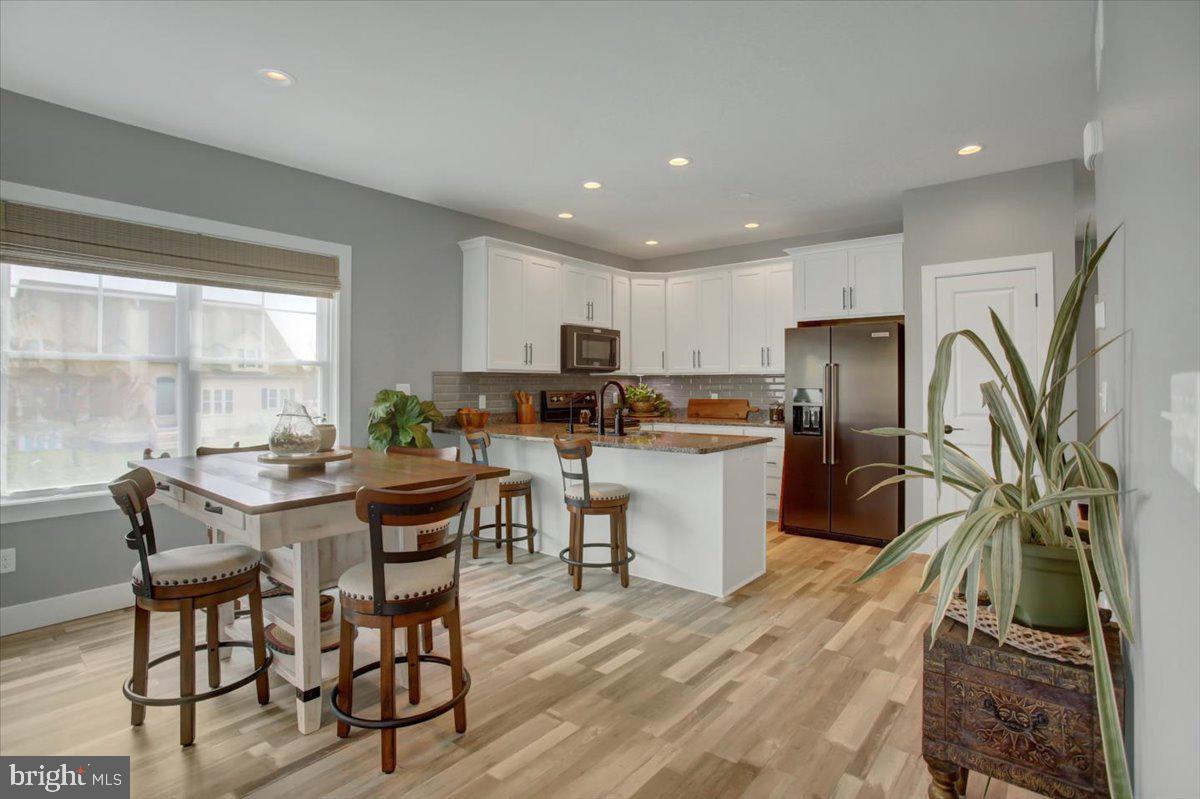 MELROSE MEADOWS III - Residential