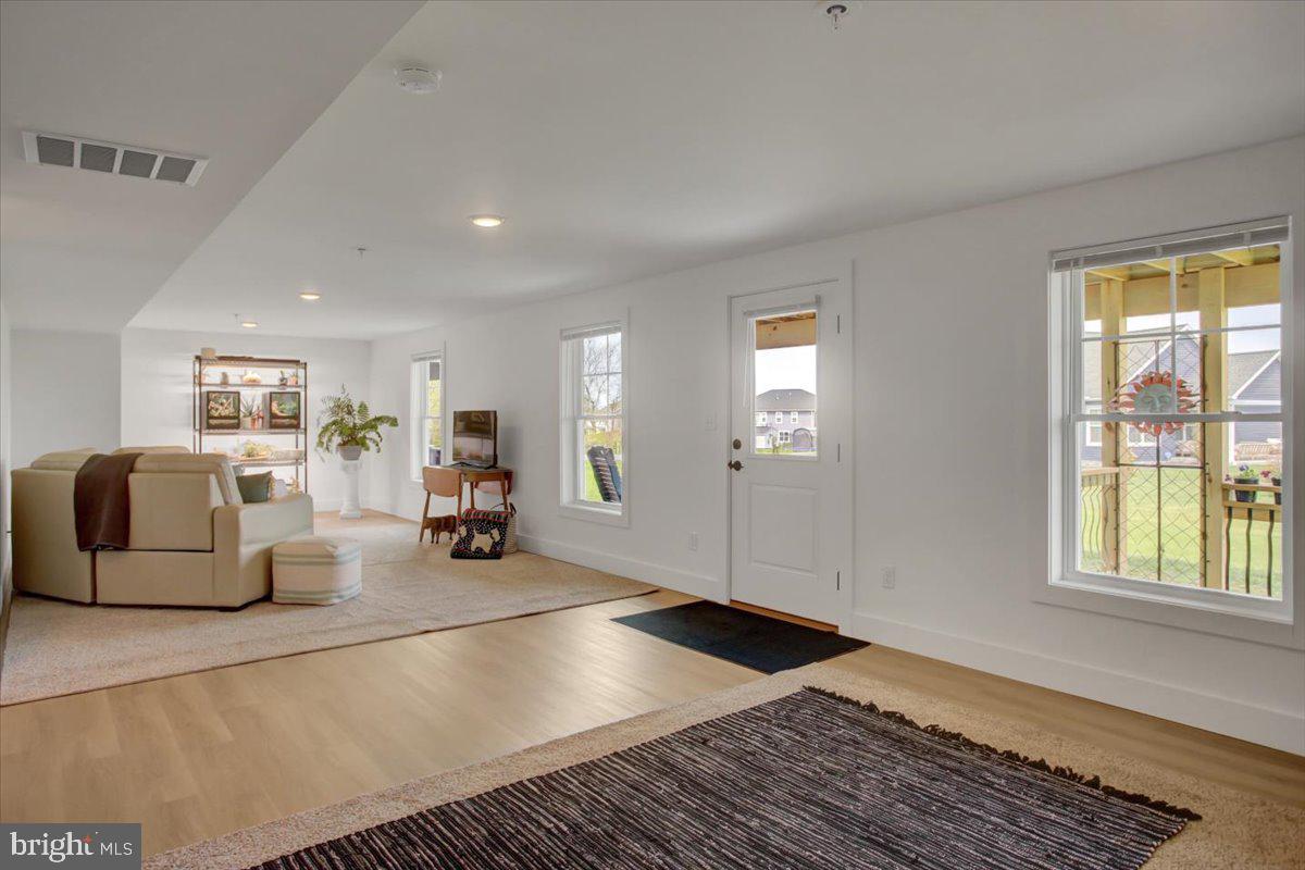 MELROSE MEADOWS III - Residential