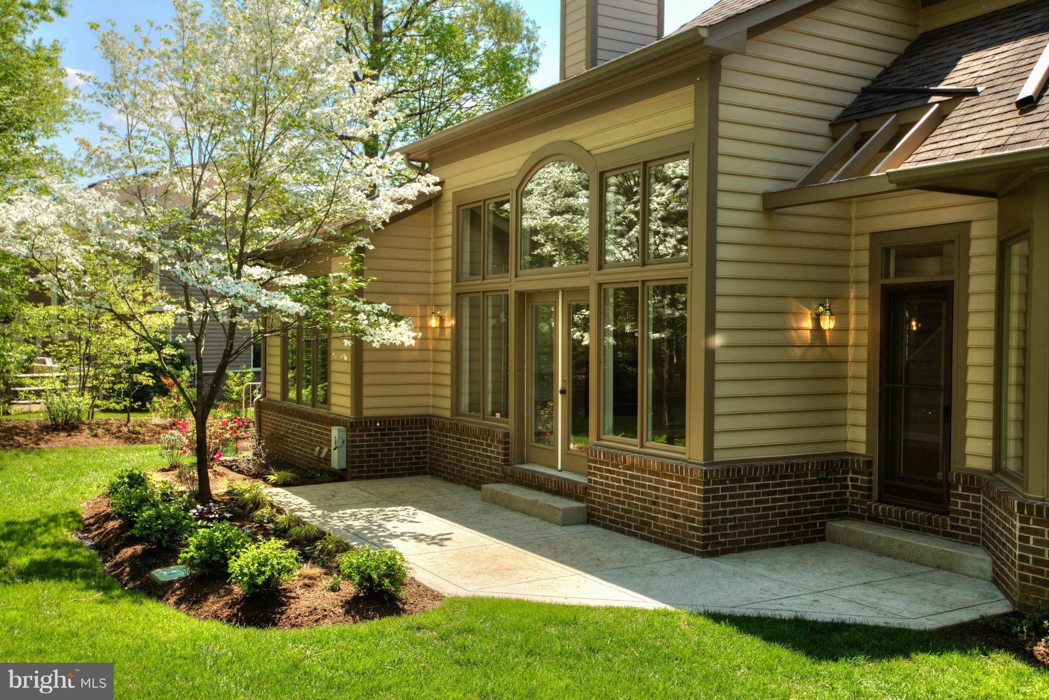 RESTON - Residential