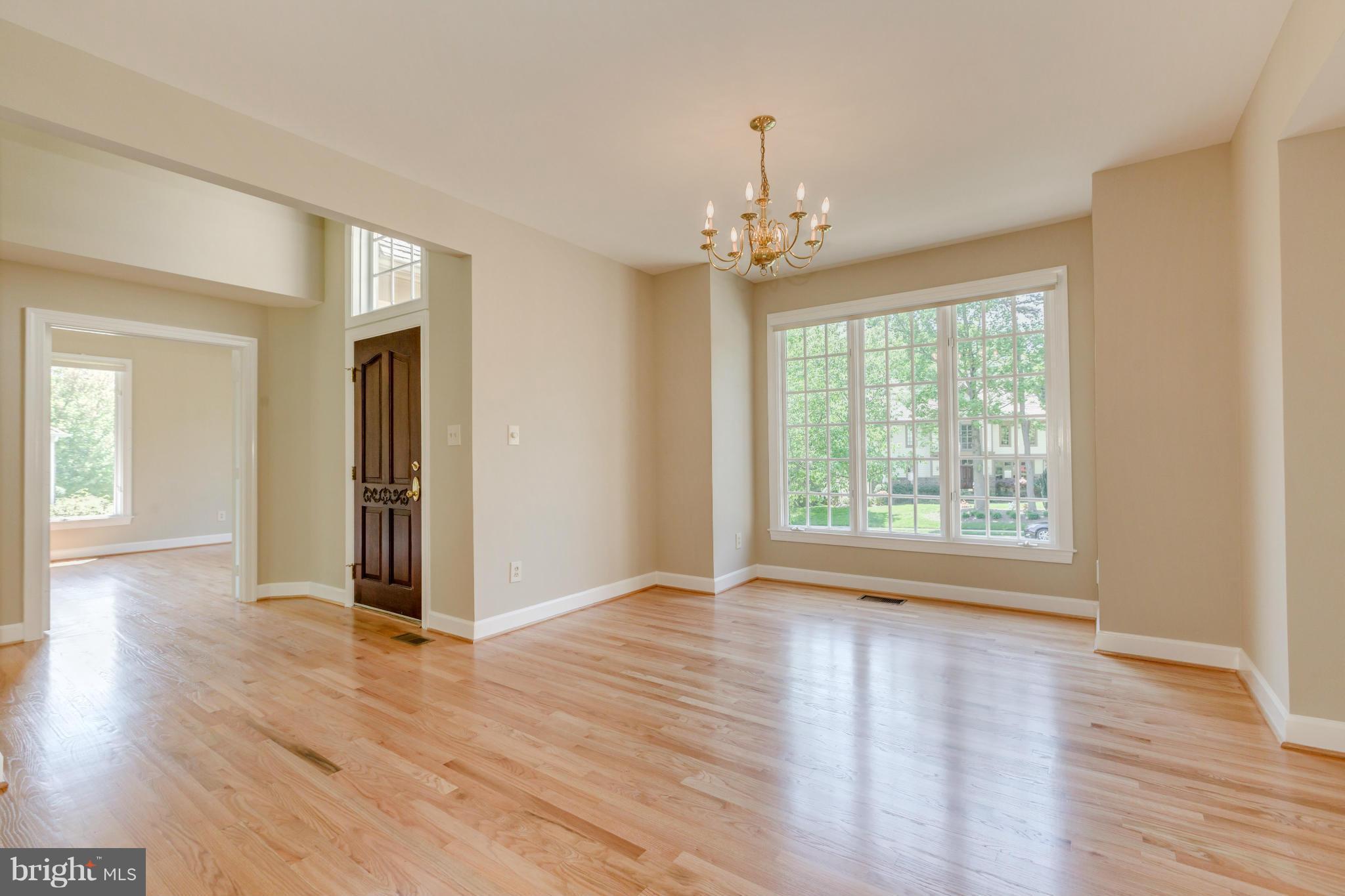 RESTON - Residential