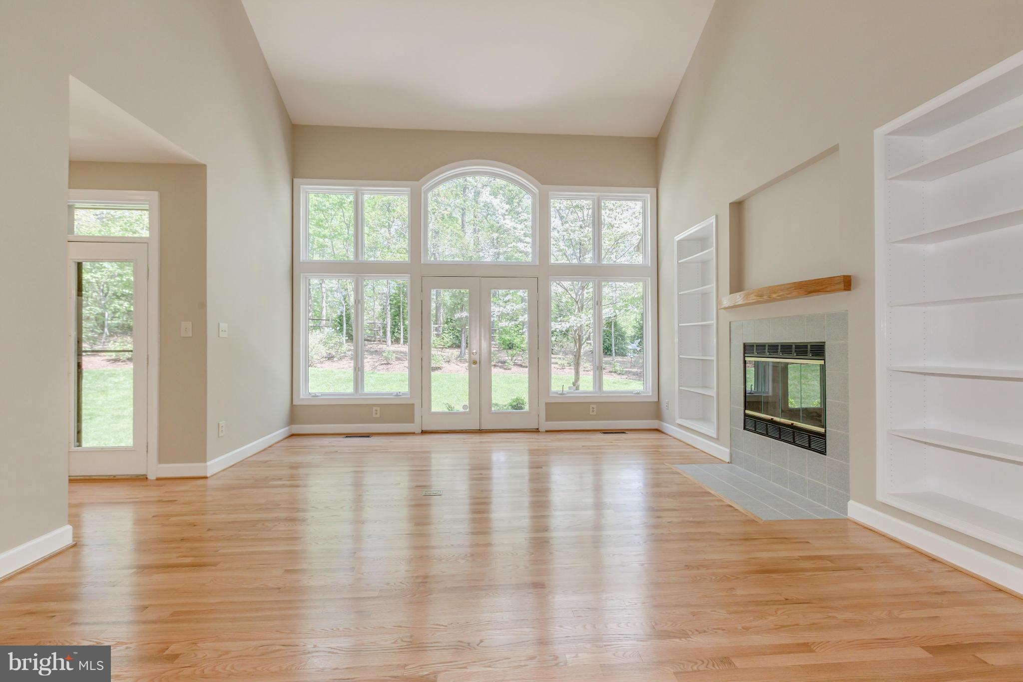 RESTON - Residential