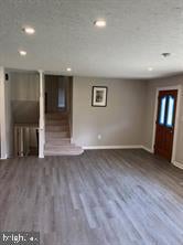 902 W POPLAR ROAD