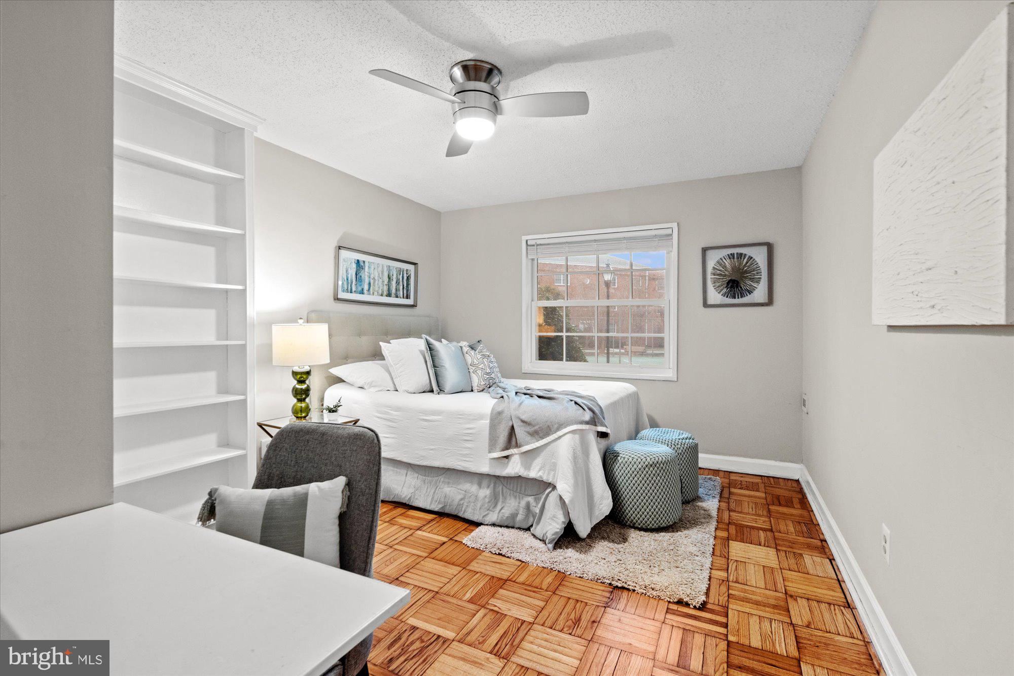 POTOWMACK CROSSING - Residential