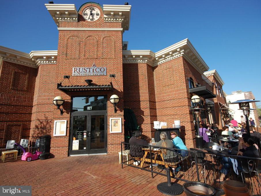 POTOWMACK CROSSING - Residential