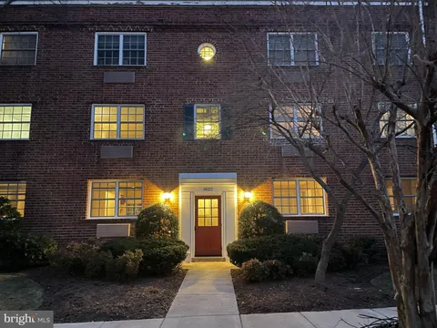 1622 W Abingdon Drive Unit 102, Alexandria, VA 22314 - MLS#: VAAX2042052