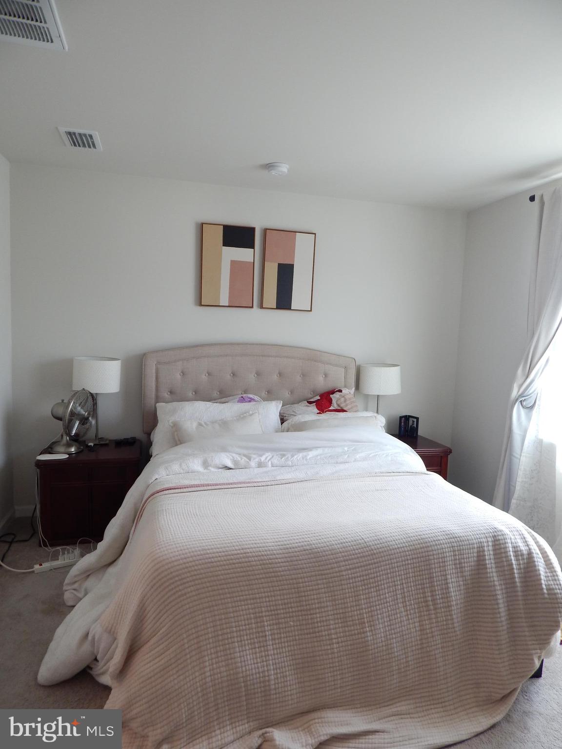 THE LAKES AT MARTINSBURG - Residential Lease