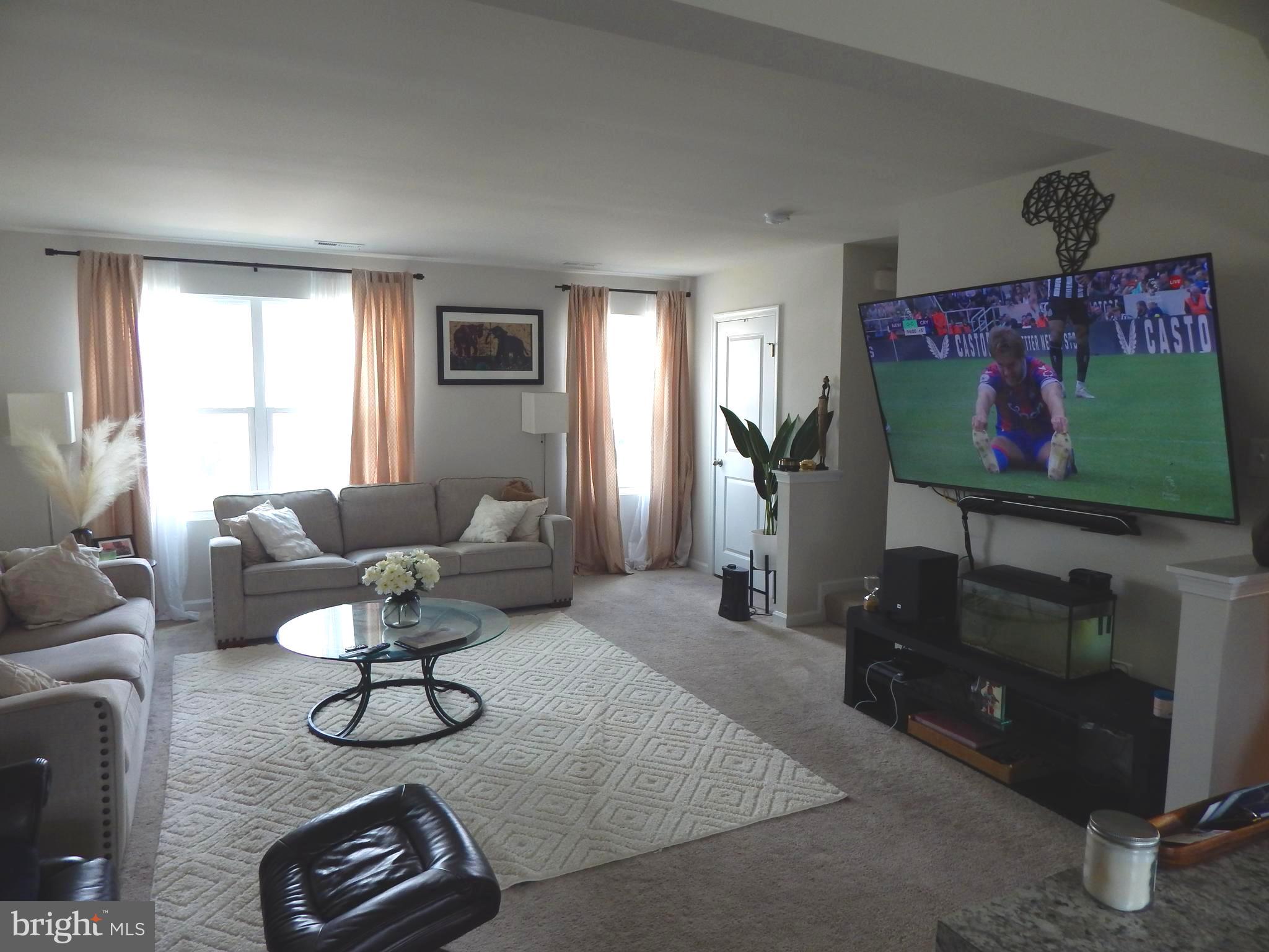 THE LAKES AT MARTINSBURG - Residential Lease