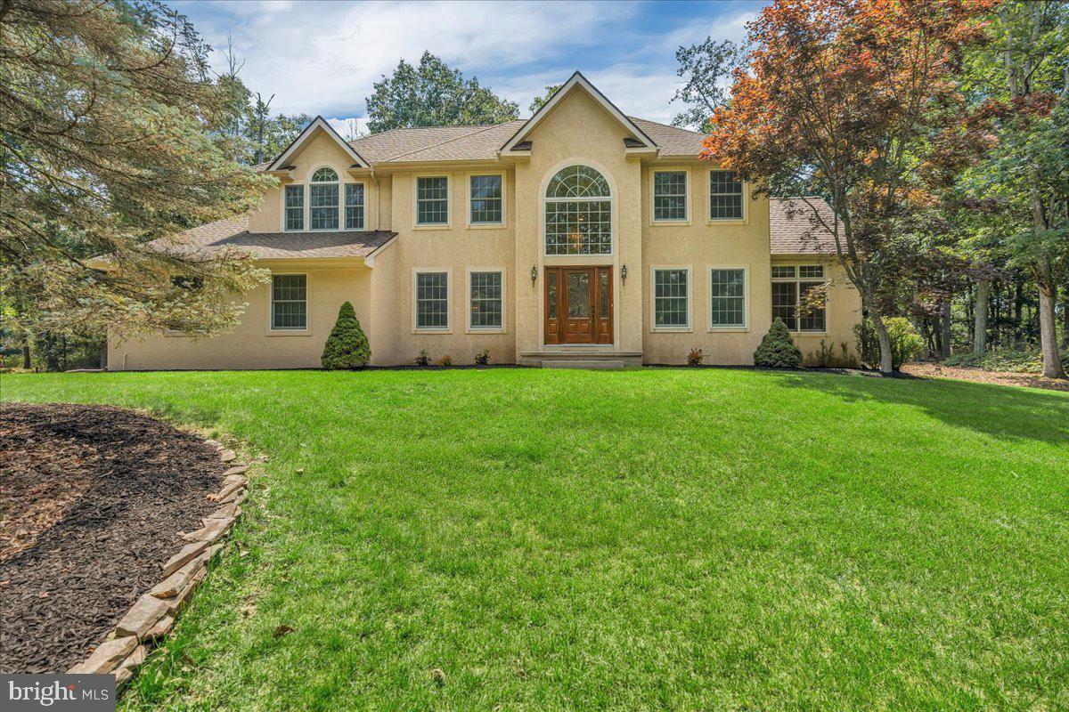 32 CONSTITUTION DRIVE