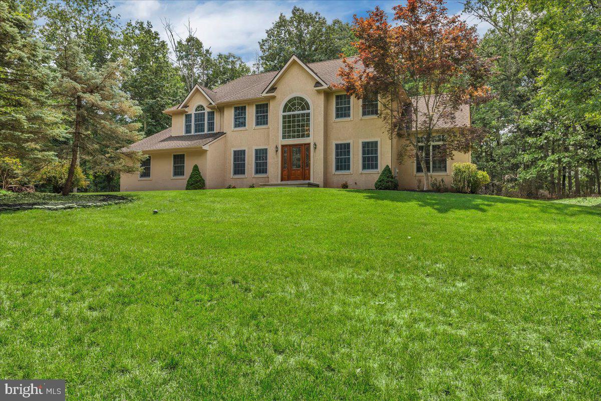 32 CONSTITUTION DRIVE