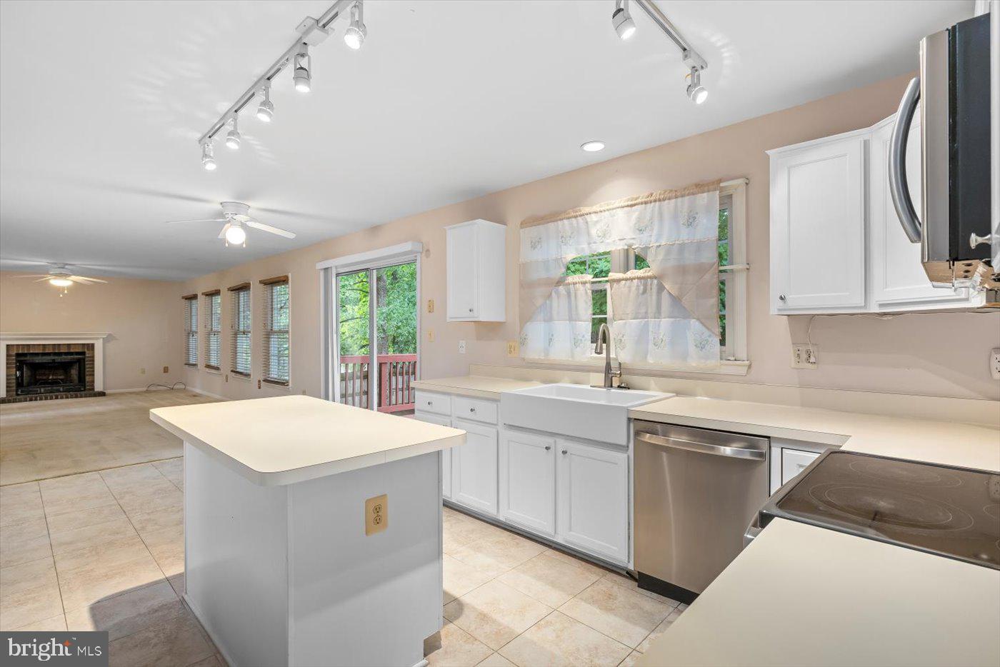 SUMMERWOOD - Residential