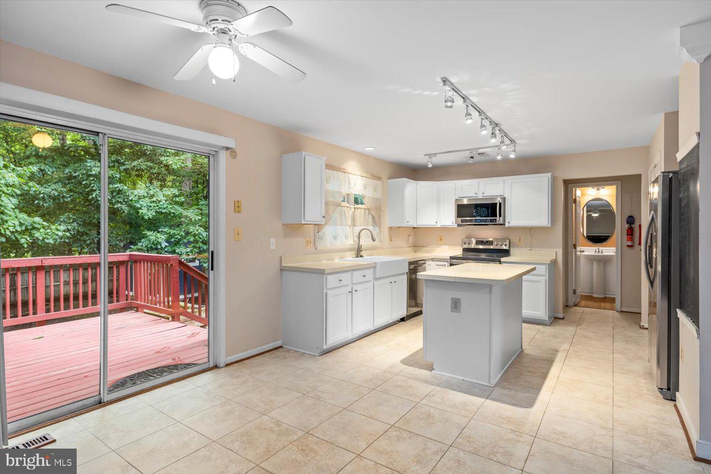 SUMMERWOOD - Residential