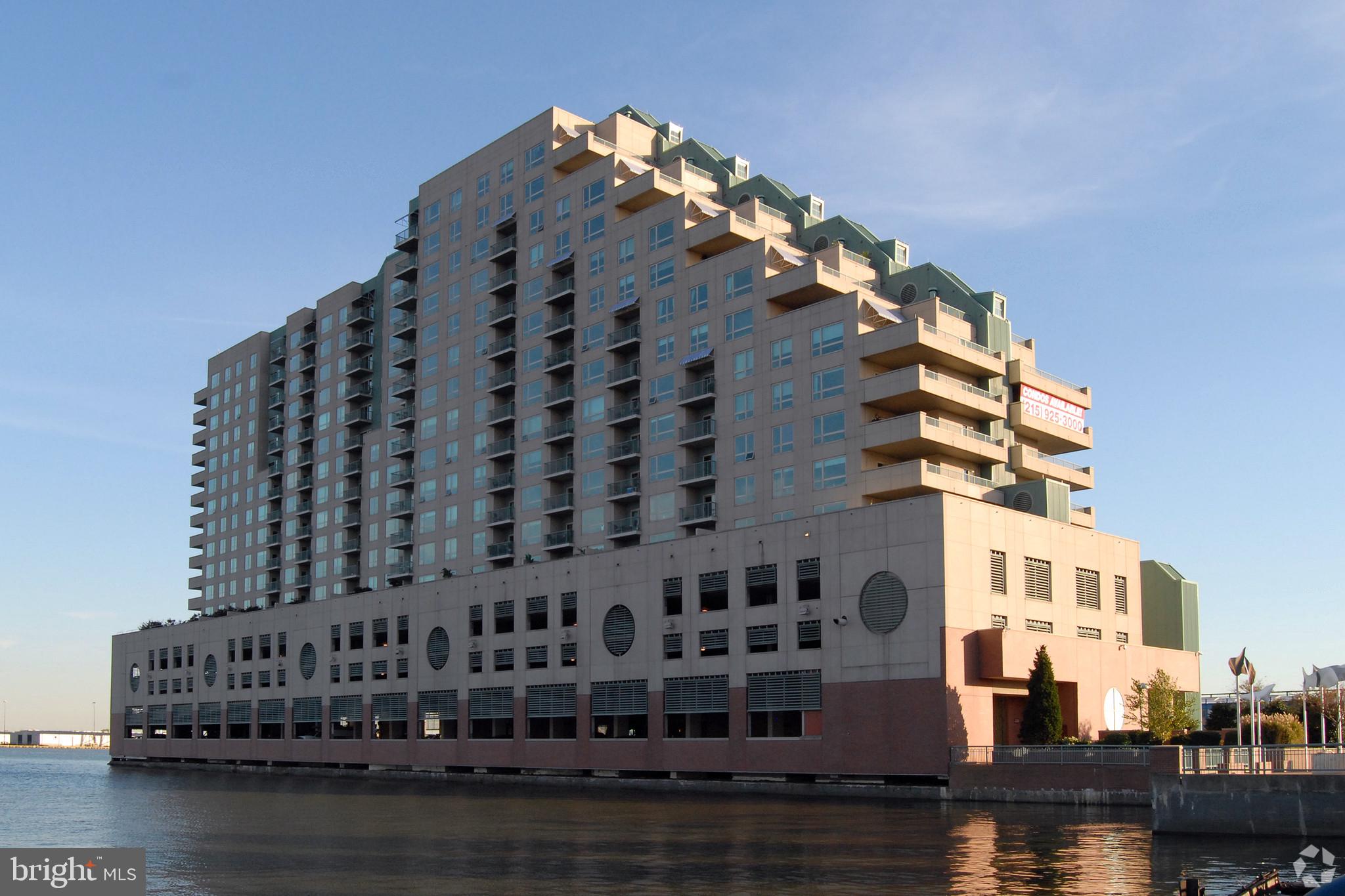 DOCKSIDE CONDOMINIUM - Residential