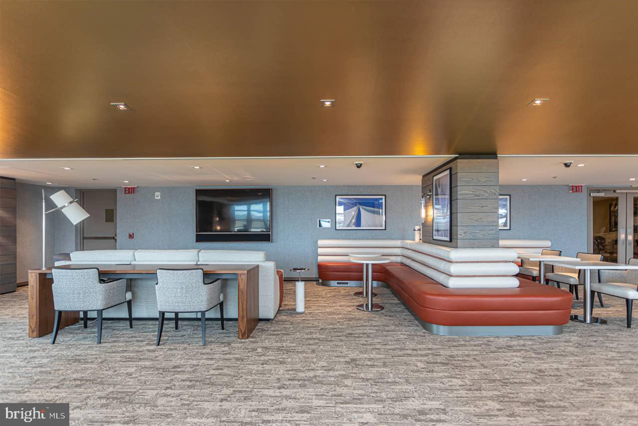 DOCKSIDE CONDOMINIUM - Residential