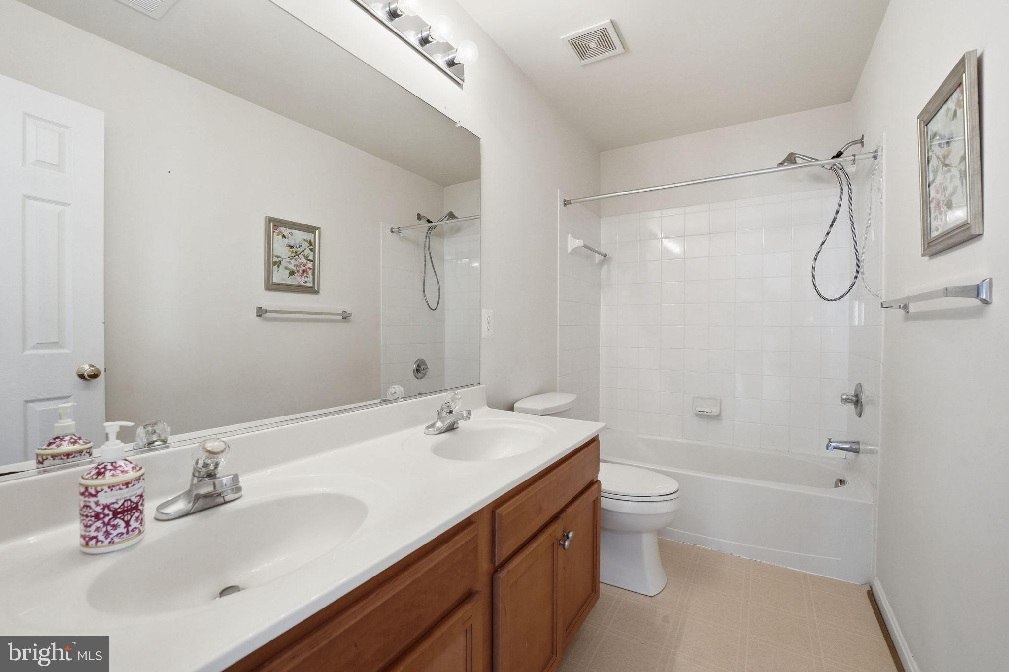 HOPEWELLS LANDING - Residential