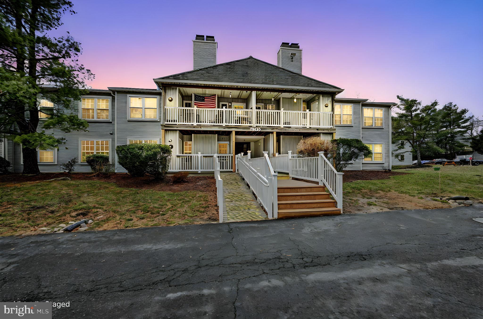 WATERS EDGE - Residential