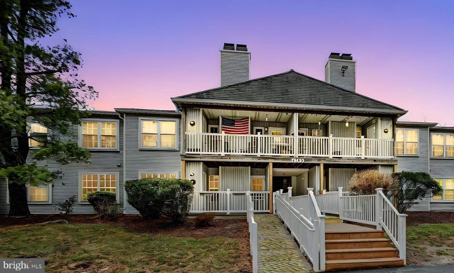 WATERS EDGE - Residential