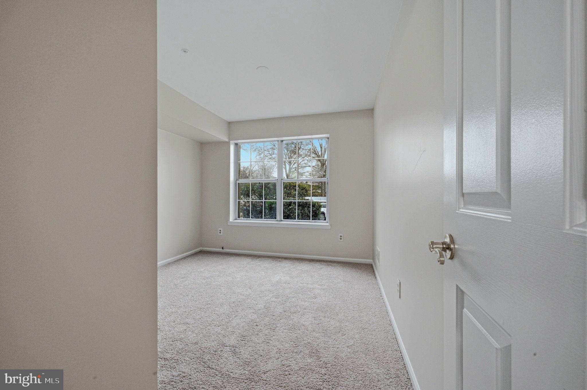 WATERS EDGE - Residential