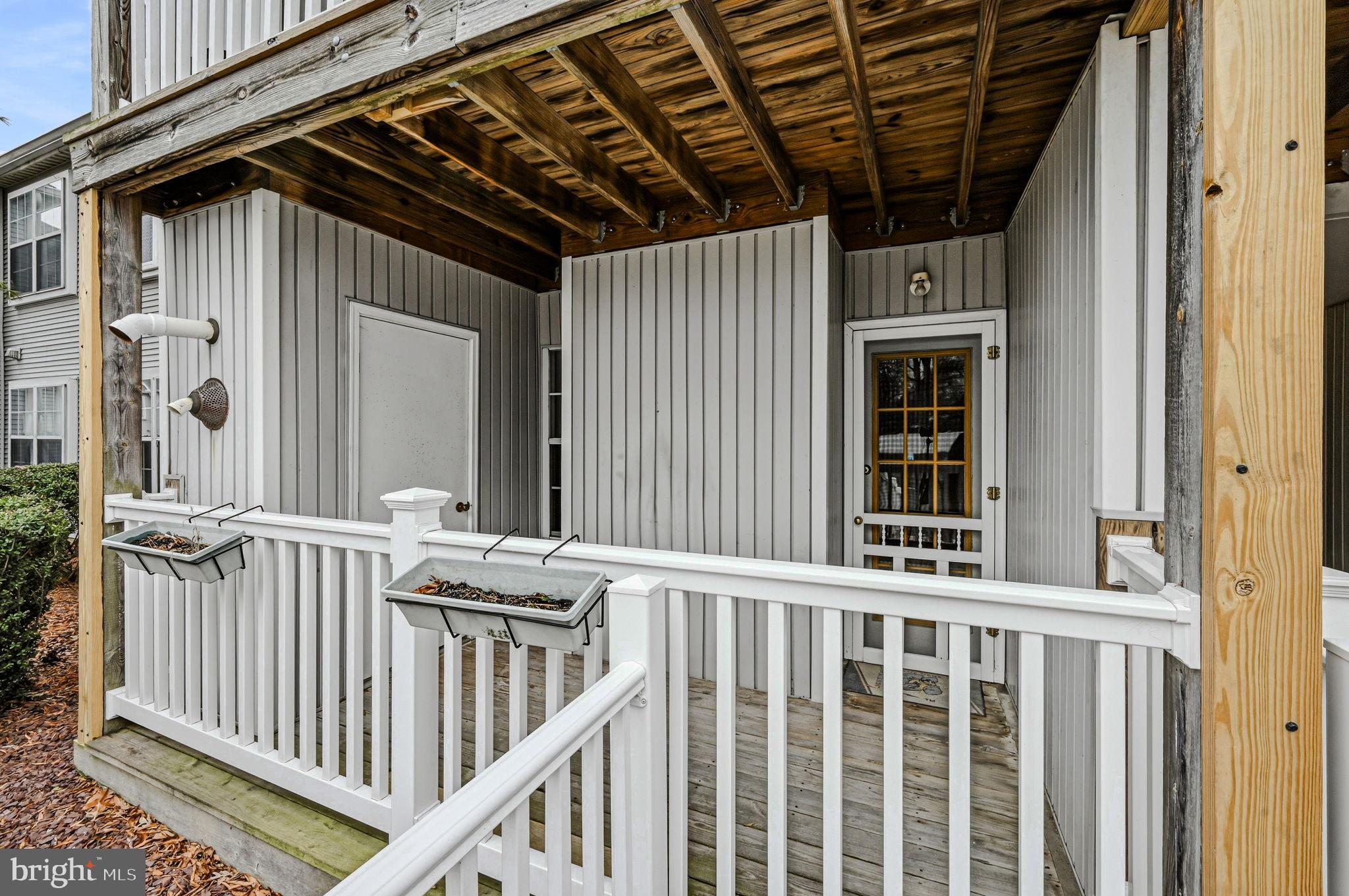 WATERS EDGE - Residential