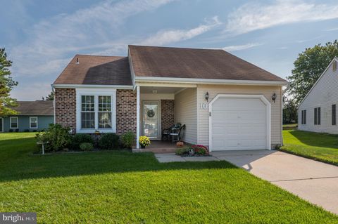 10 GRETNA COURT MOUNT LAUREL NJ 08054