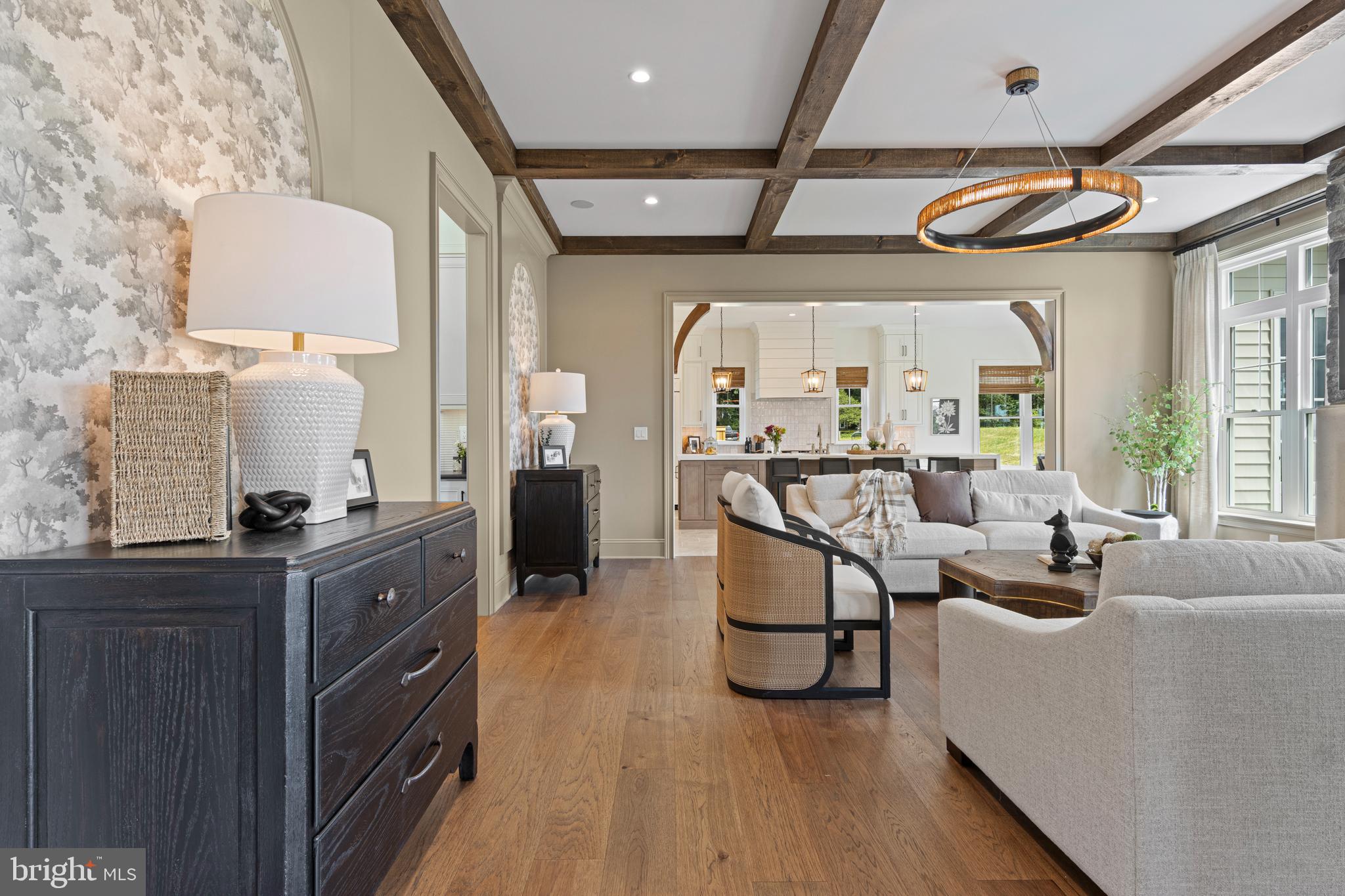 157 LEXINGTON MANOR