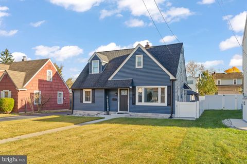 7028 COLLINS AVENUE PENNSAUKEN NJ 08109