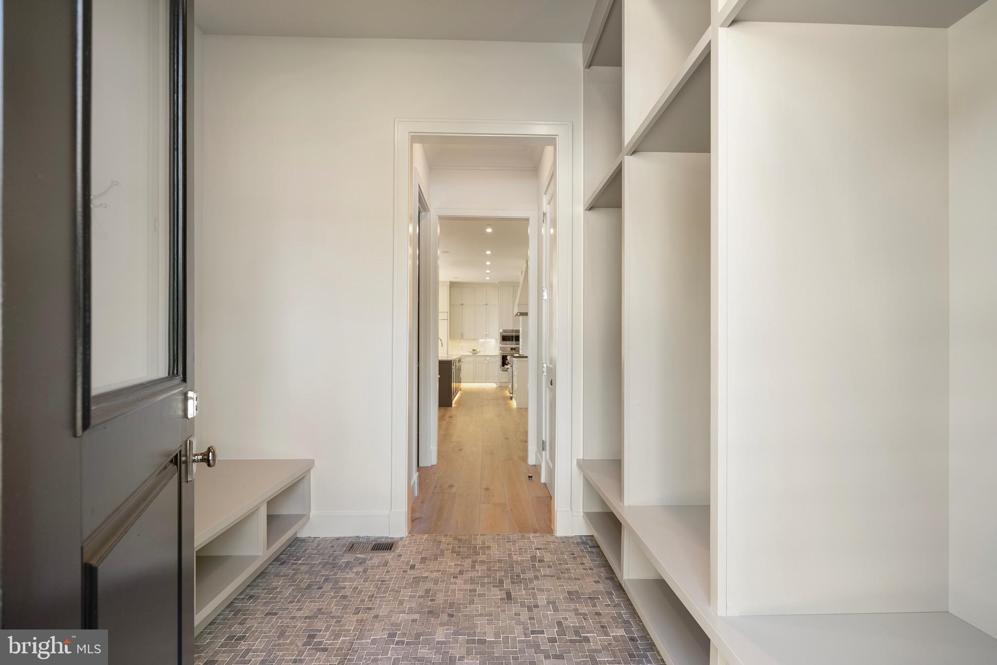 WESTBORO - Residential