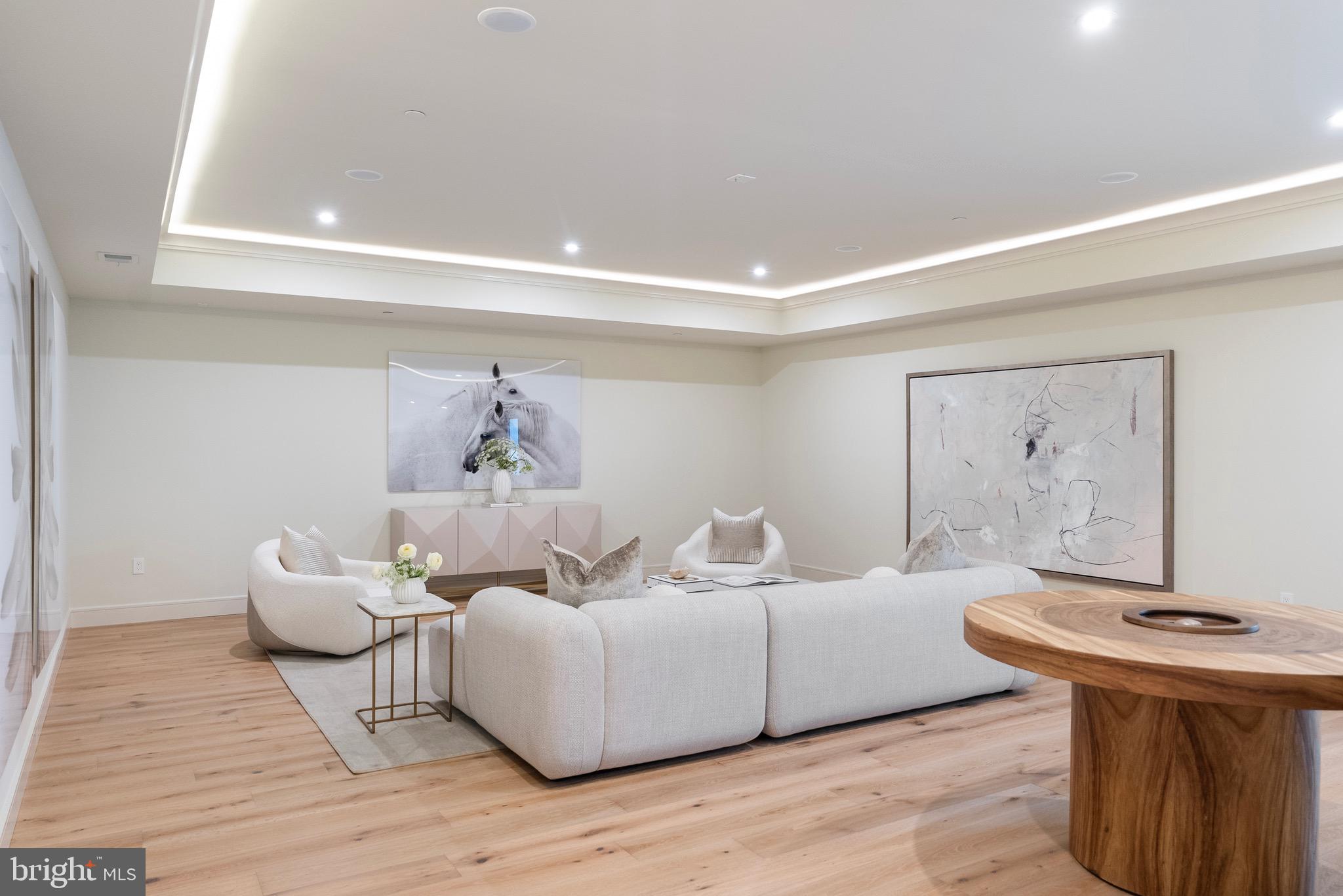 WESTBORO - Residential