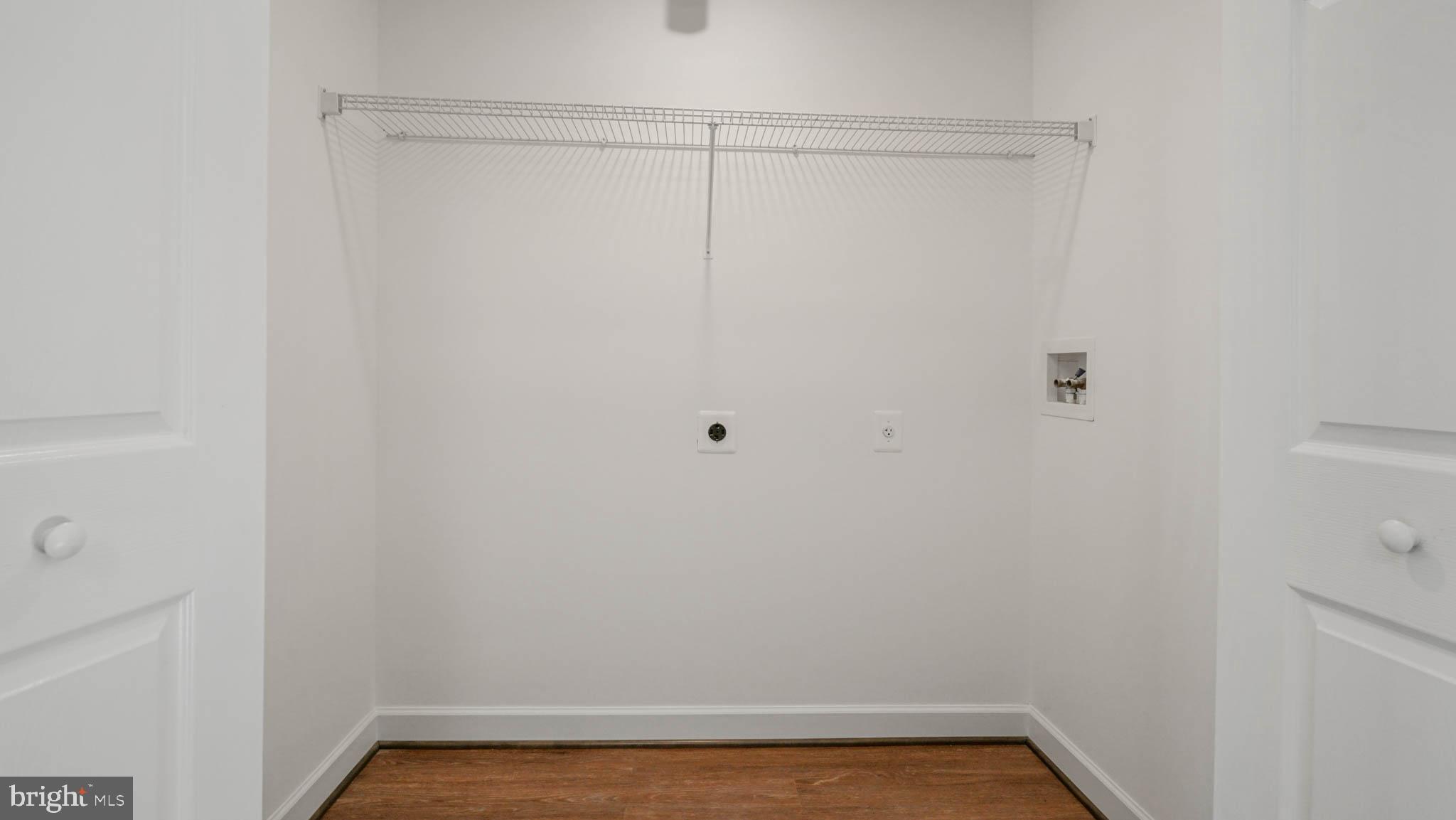 NORTH CROSSING - Residential