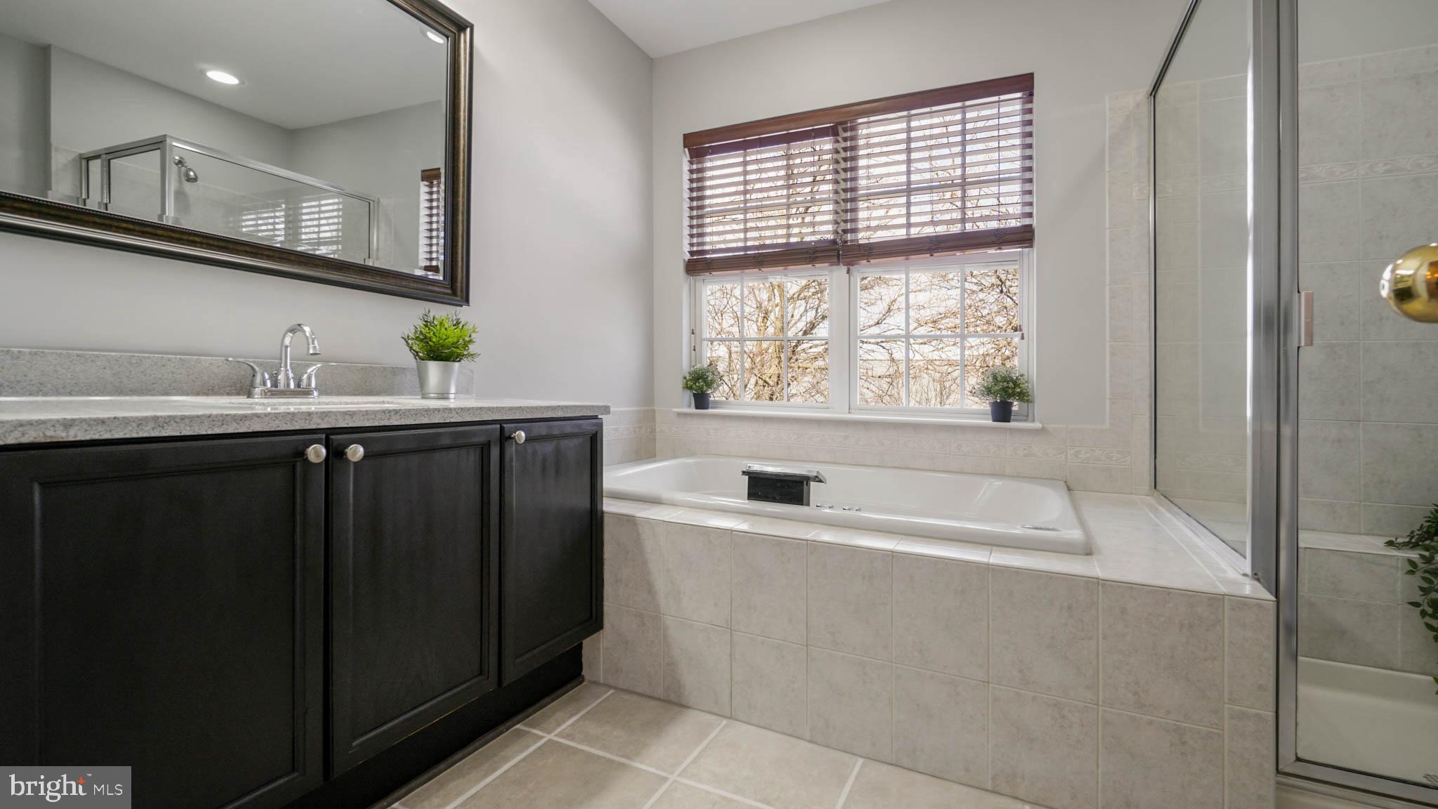 NORTH CROSSING - Residential