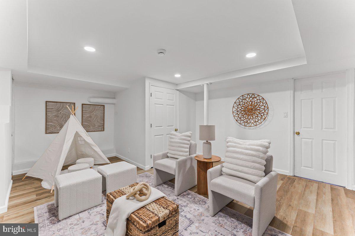 VALLEY VIEW - Residential