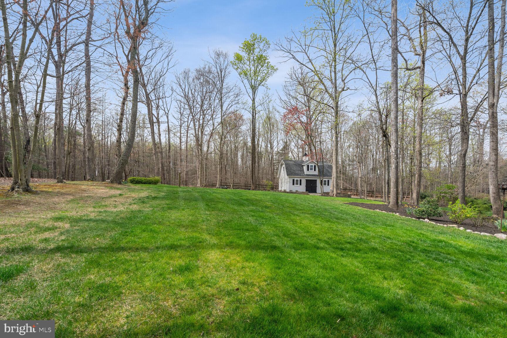 NIRVANA PALACE - Residential