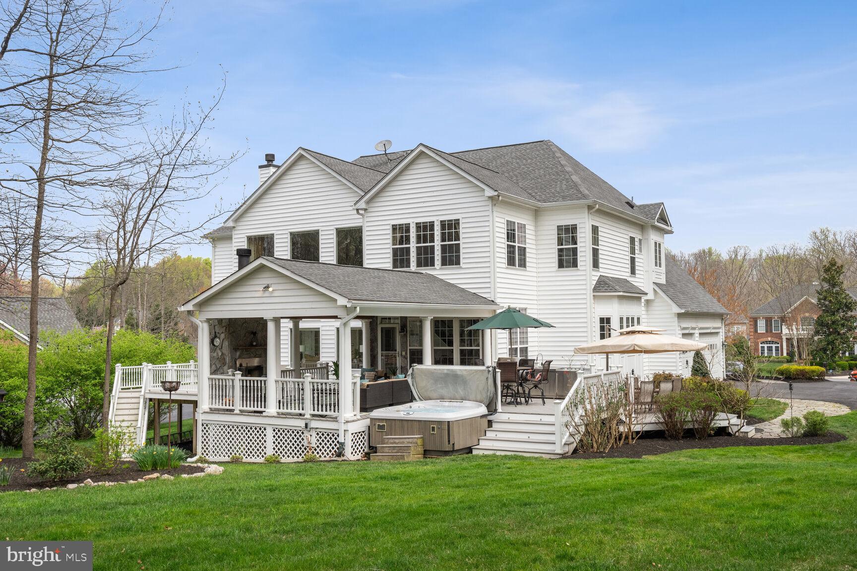 NIRVANA PALACE - Residential