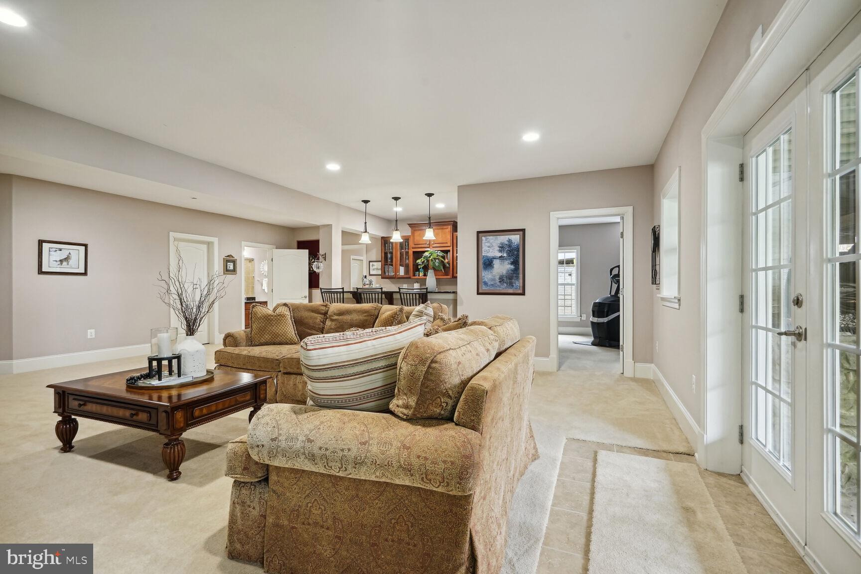 NIRVANA PALACE - Residential