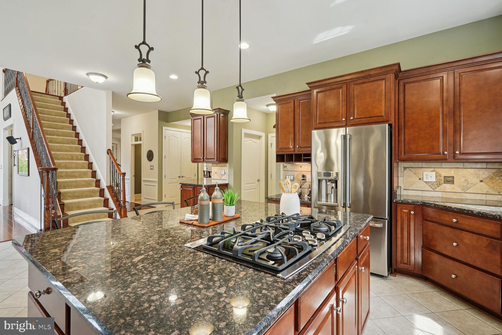 NIRVANA PALACE - Residential