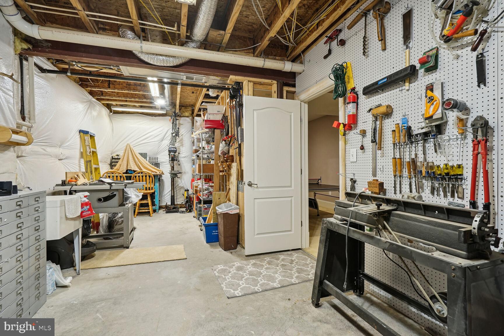 NIRVANA PALACE - Residential