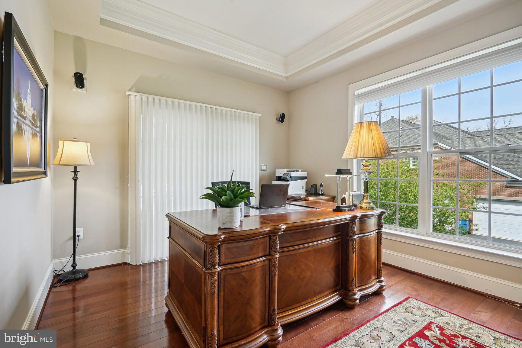 NIRVANA PALACE - Residential